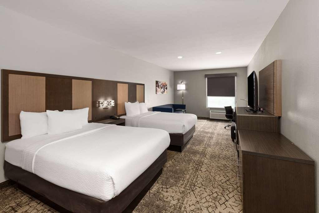 La Quinta By Wyndham Mcalester Room photo